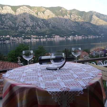 Apartments Coso Zlatne Njive Bb Kotor Buitenkant foto