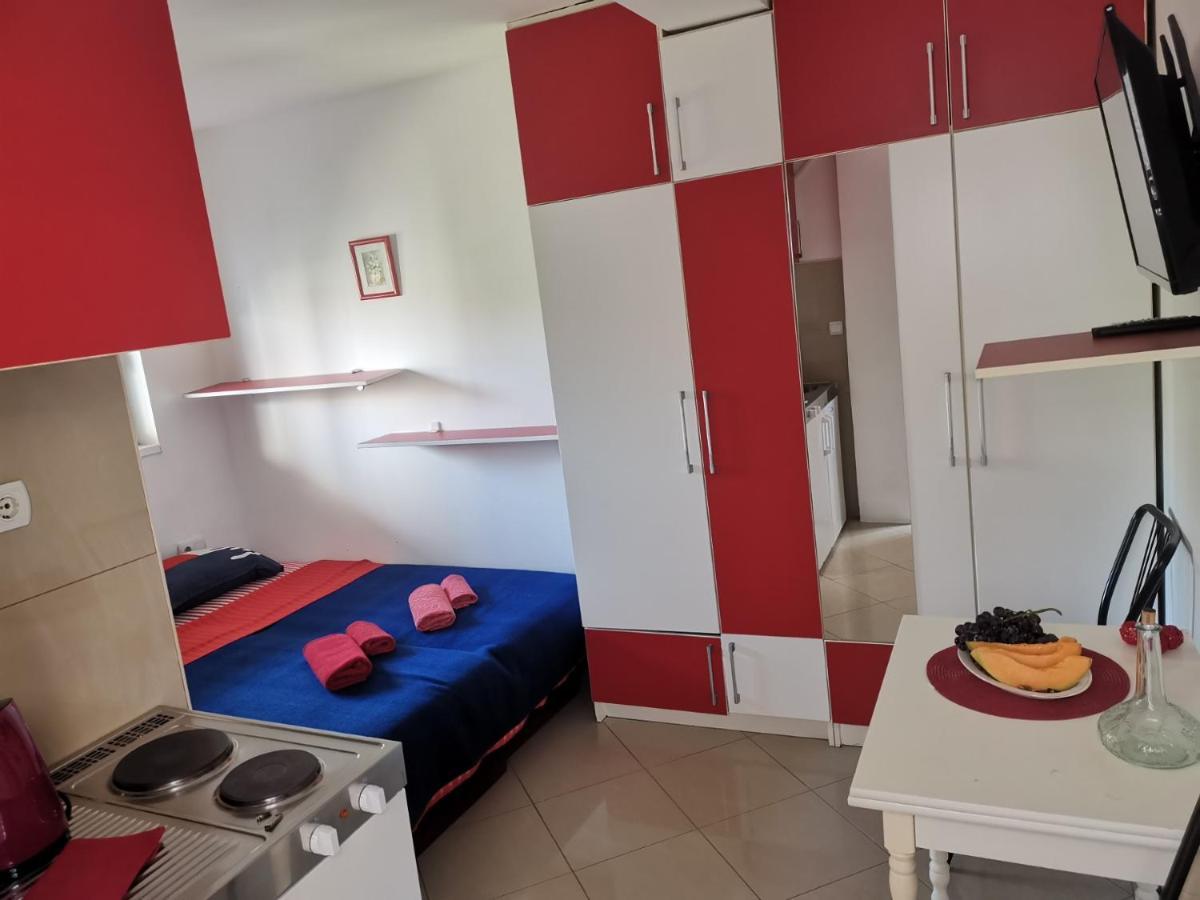 Apartments Coso Zlatne Njive Bb Kotor Buitenkant foto