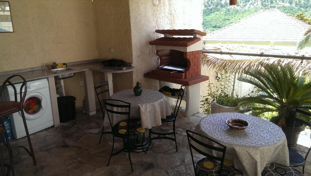 Apartments Coso Zlatne Njive Bb Kotor Buitenkant foto