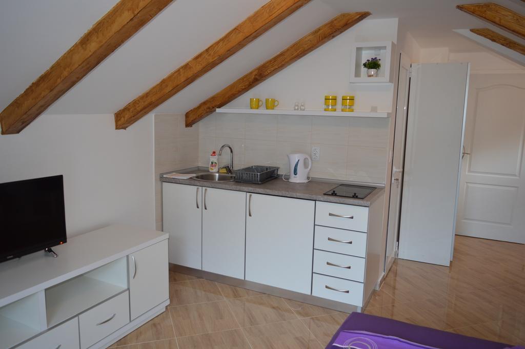 Apartments Coso Zlatne Njive Bb Kotor Buitenkant foto