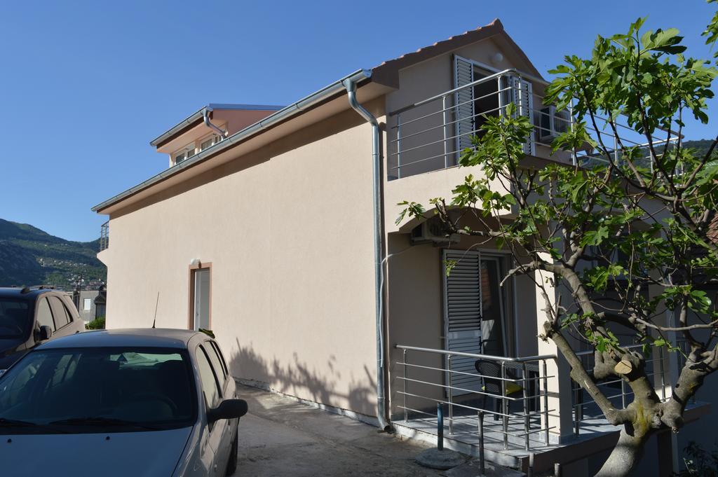 Apartments Coso Zlatne Njive Bb Kotor Buitenkant foto