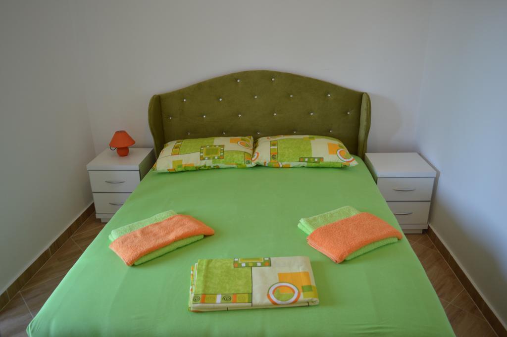 Apartments Coso Zlatne Njive Bb Kotor Buitenkant foto